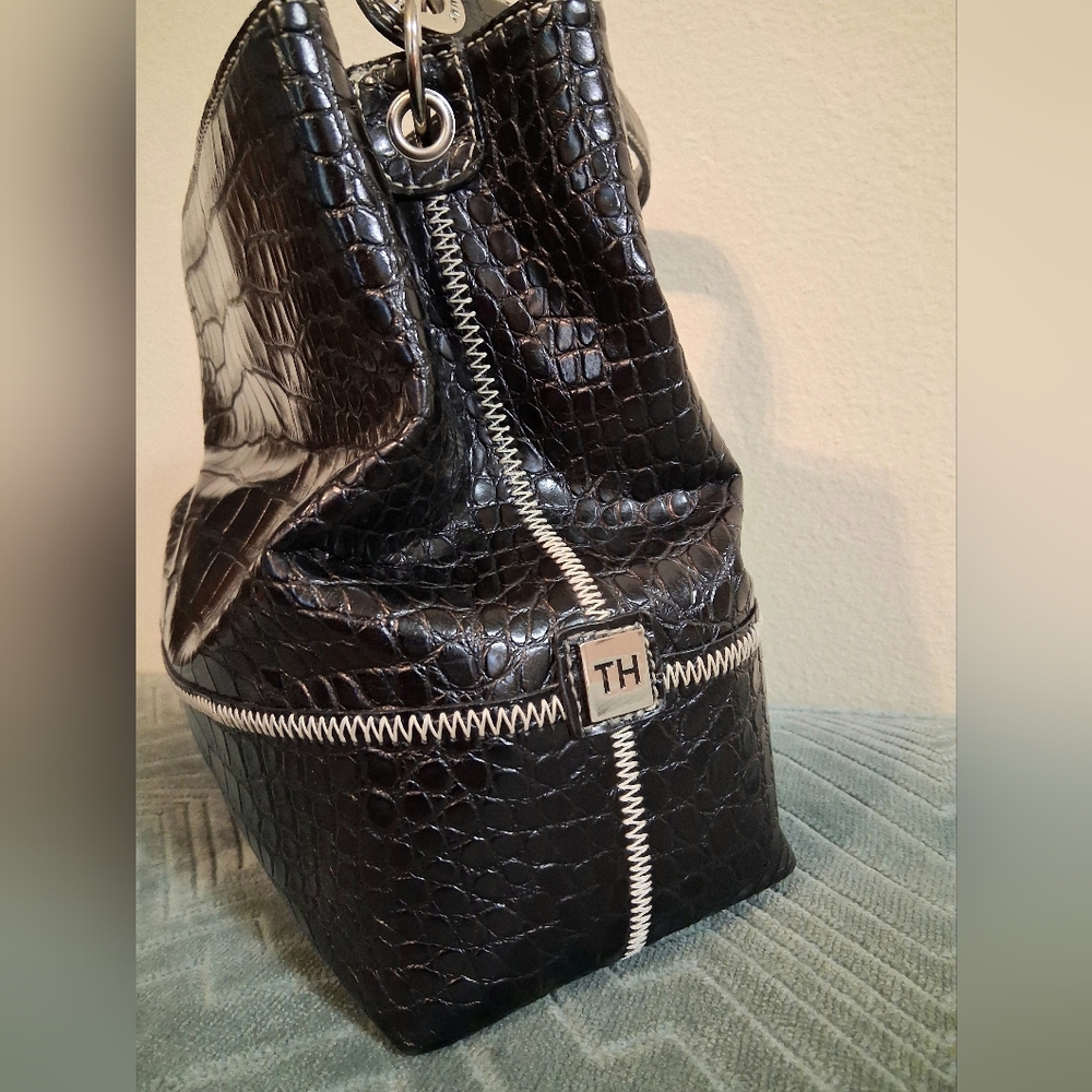 Tommy Hilfiger Black Croc Faux Leather Like Handbag - Picture 2 of 11